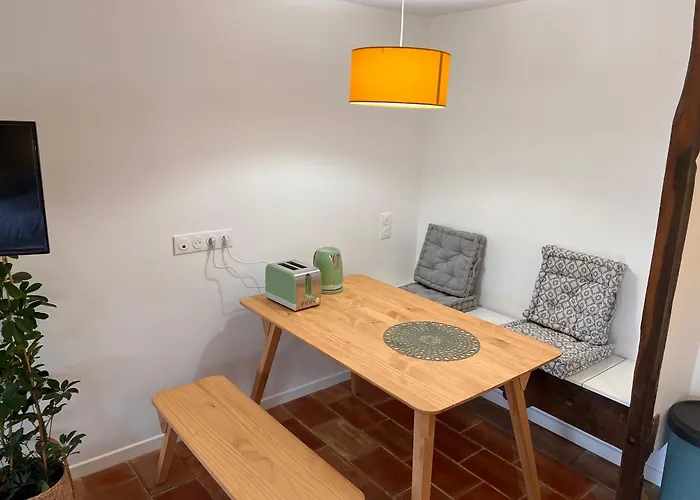 A 20 Min Des Cures Thermales De La Roche Posay - Casino * Archigny