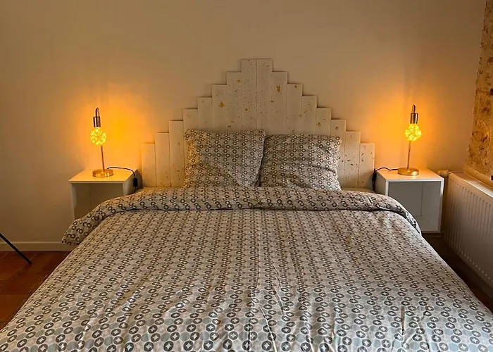 A 20 Min Des Cures Thermales De La Roche Posay - Casino * Archigny